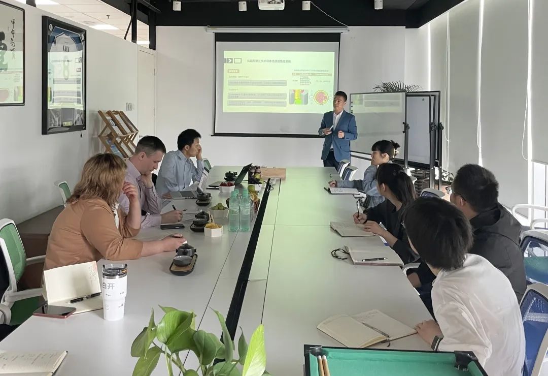 <a href='http://m.swschina.com/Ppzq/atomtex.html'>白俄羅斯ATOMTEX</a>的IVAN MIAKOTA