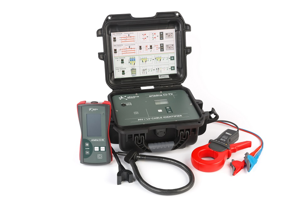 <a href='http://m.swschina.com/Cpzx/dianlanceshiyi/ariadna.html'>Ariadna CI</a> 中低壓帶電<a href='http://m.swschina.com/Cpzx/dianlanceshiyi/ariadnaic1g.html'>電纜識別儀</a>