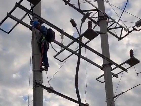 康高特Ronaldo高能量<a href='http://m.swschina.com/Ppzq/ersted.html'>電纜故障定位儀</a> 現場準確檢測35kv電纜故障點