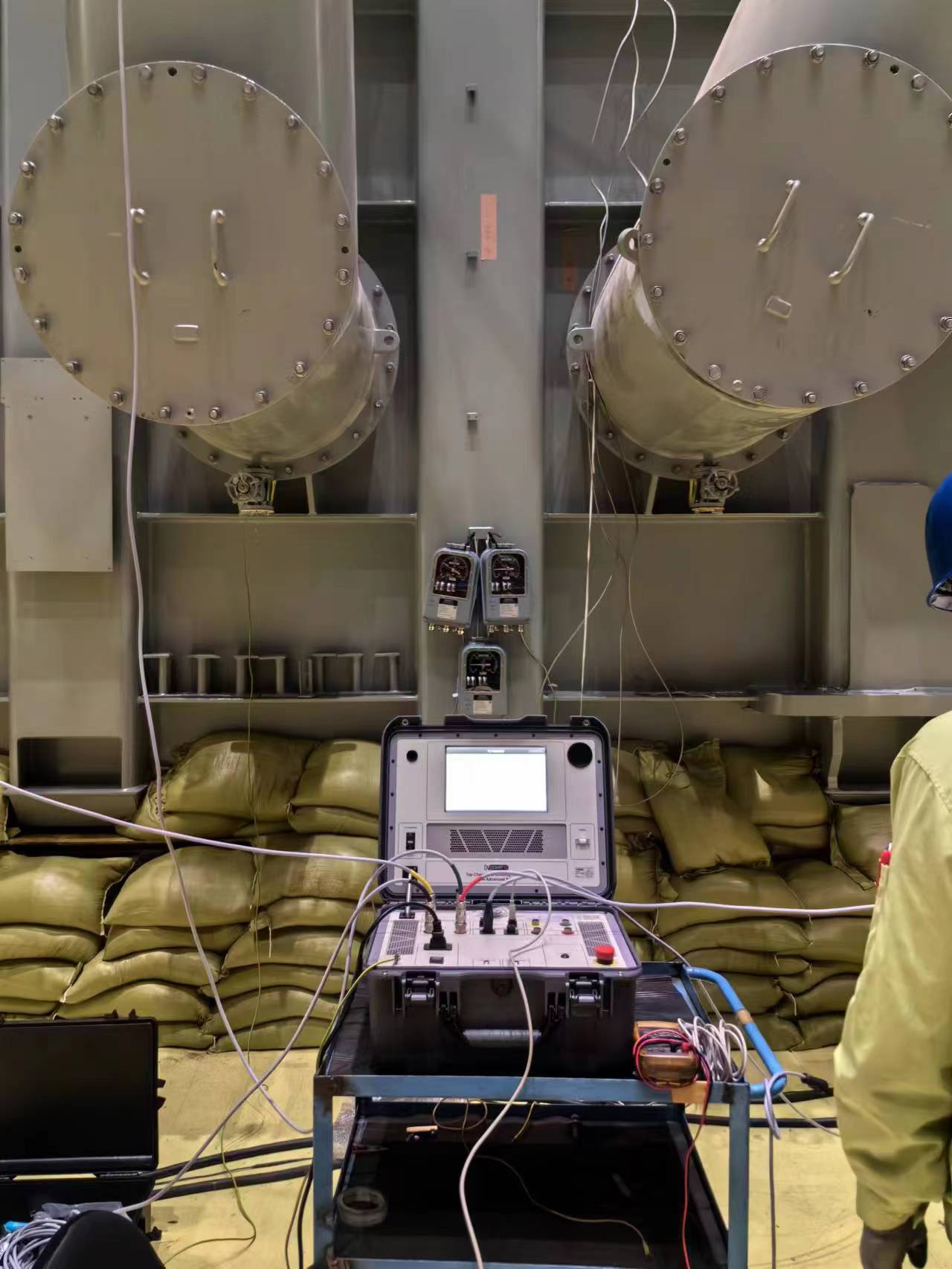 TWA500<a href='http://m.swschina.com/Cpzx/bianyaqiceshiyi/dvpowertrt.html'>三相變壓器</a>有載分接開關測試儀