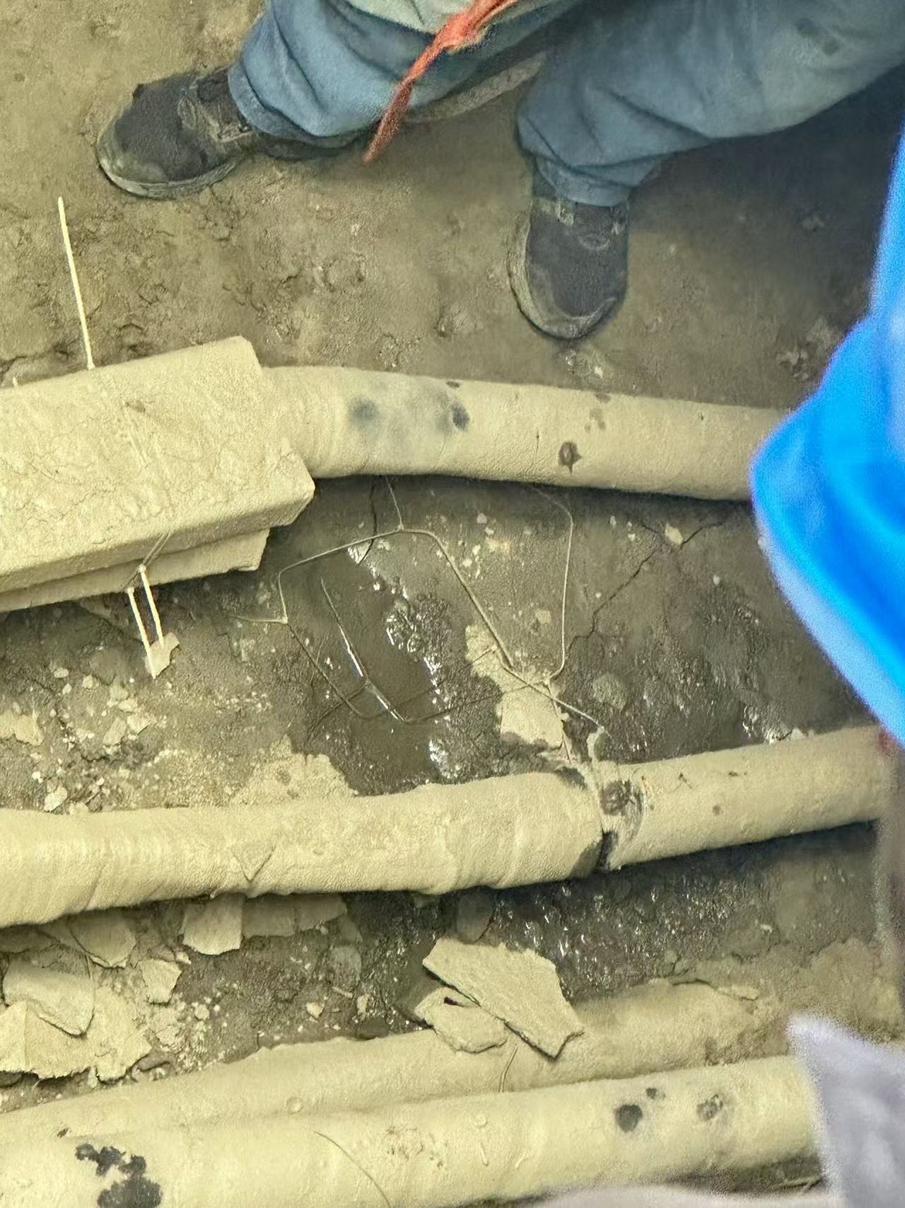 <a href='http://m.swschina.com/Ppzq/ersted.html'>電纜故障定位儀</a>現(xiàn)場