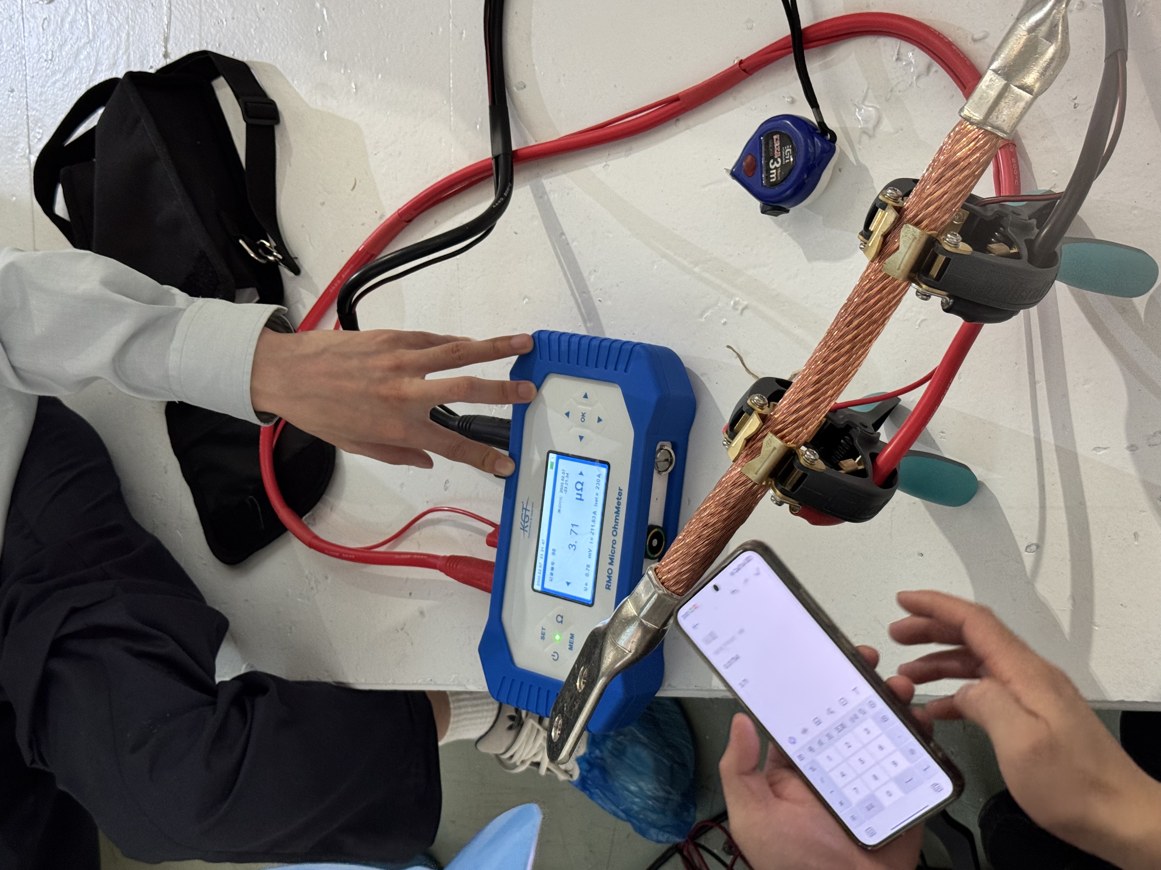 白駒手持回路電阻測試儀現場